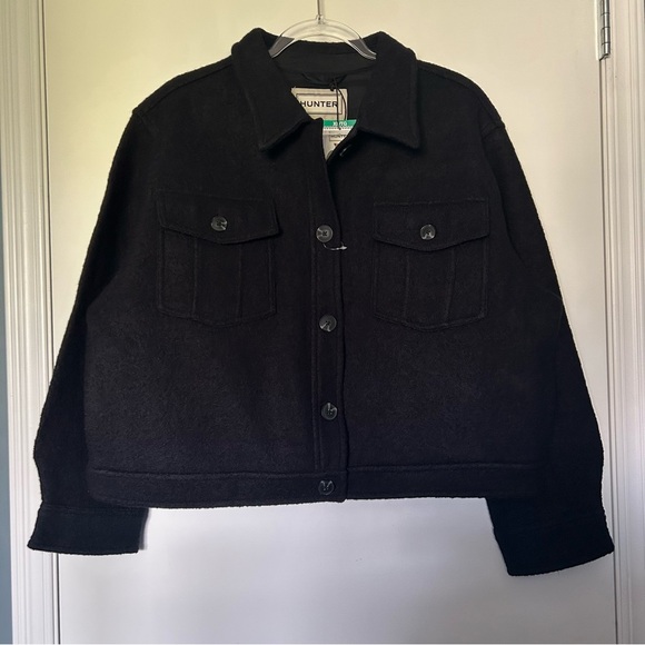 Hunter Black Merino Wool Button Closure Cropped Knit Sweater Jacket (Shacket) - Picture 3 of 17